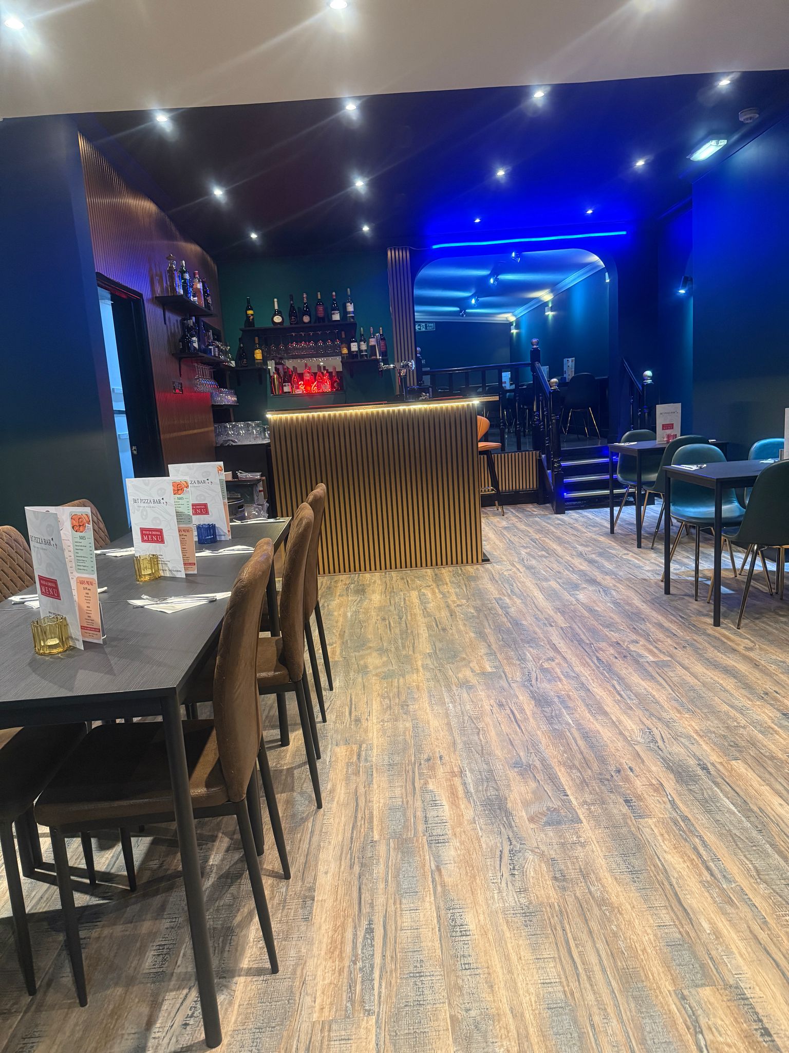 J&T Pizza Bar Gillingham