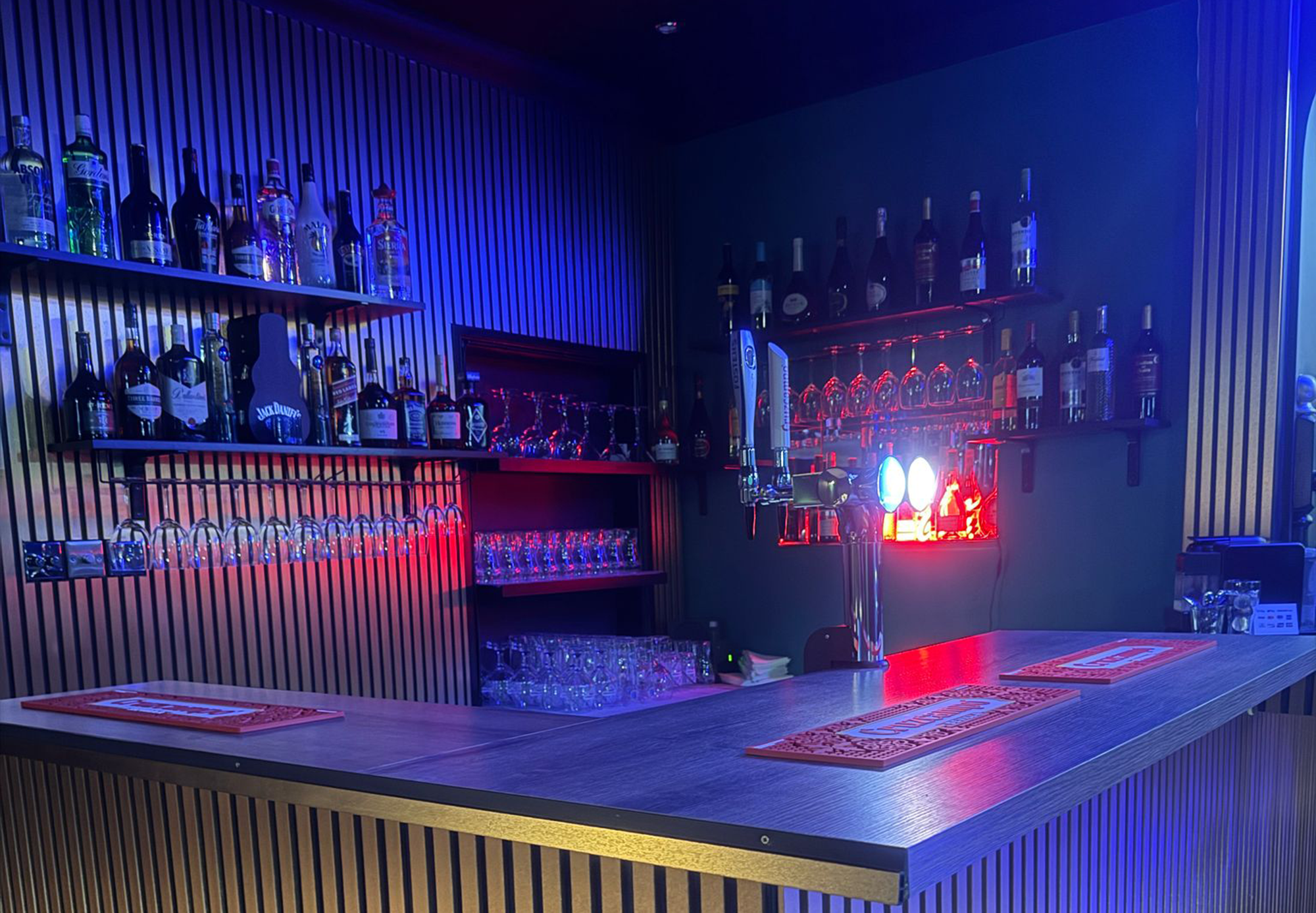 J&T Pizza Bar Gillingham Bar